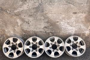 4 cerchi in lega Mitsubishi per Pajero