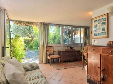 Villa a schiera ad Aprilia Marittina / Bevazzana