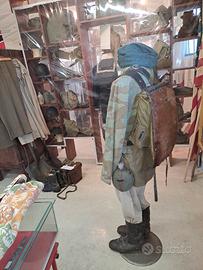 manichino tedesco ww2 con divisa da fatica