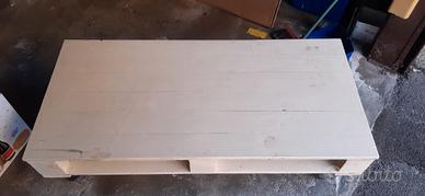 TAVOLINO BANCALE CON ROTELLE