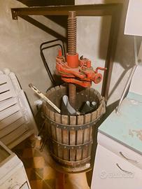 oggetti per vendemmia vino