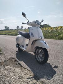 VESPA GTS SUPER 310