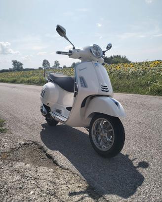 VESPA GTS SUPER 310