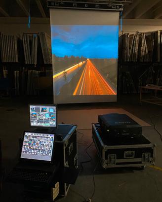 Proiettore Sanyo Video Mapping - Mediaplayer Telo