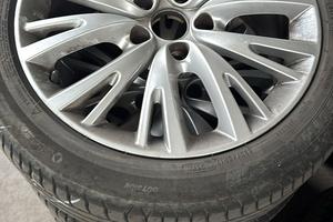 Cerchi con gomme Alfa Romeo 17