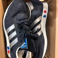 Adidas trainer blu