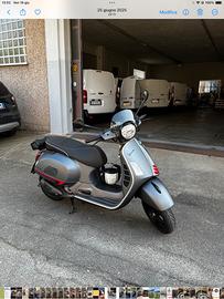 Vespa 300 Gts