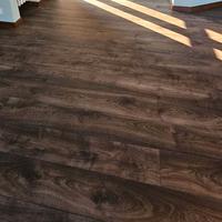 Pavimento laminato 12 mm Mammut Bruno [Sconto 50%