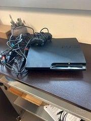playstation 3 con giochi , controller e microfoni