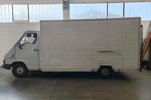 Furgone Renaut master