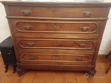 Cassettiere e cassapanca