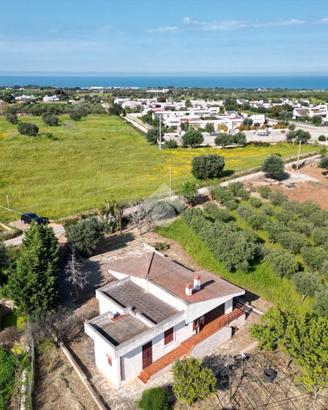 VILLA SINGOLA A POLIGNANO A MARE