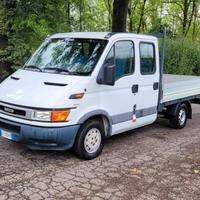 Iveco daily 2003 7 posti cassone fisso