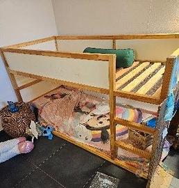 Letti a castello reversibile IKEA KURA