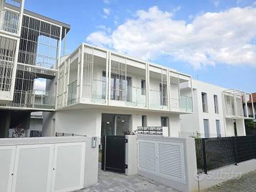 Appartamento di 100 m² con 3 locali e box auto a M