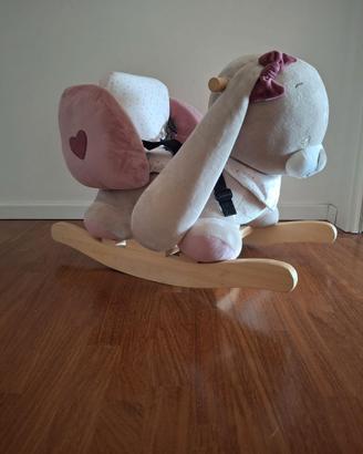Cavallo a dondolo in legno
