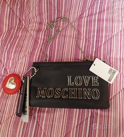 Pochette Love Moschino