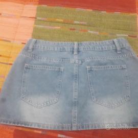 minigonna di jeans a vita bassa
