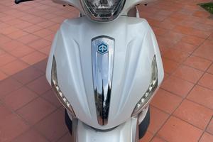 Beverly 300ie Bianco Perla Perfetto