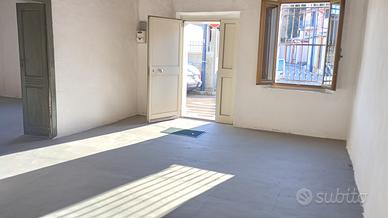 Santa giusta-privato vende casa