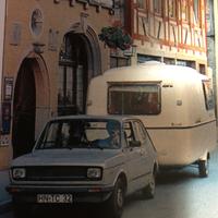 Lander Graziella e Fiat 127, Tabbert. Rivista Camp