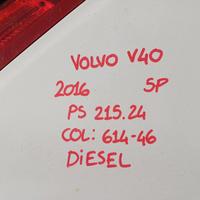 VOLVO V40 2016 - 215.24 - RICAMBI USATI
