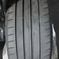 Treno Gomme 215 45 17 Goodyear