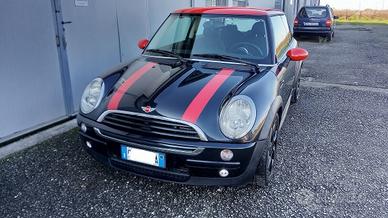 Mini Cooper 1.4 - diesel
