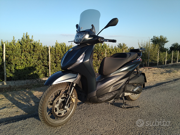 Piaggio Beverly 300 S HPE