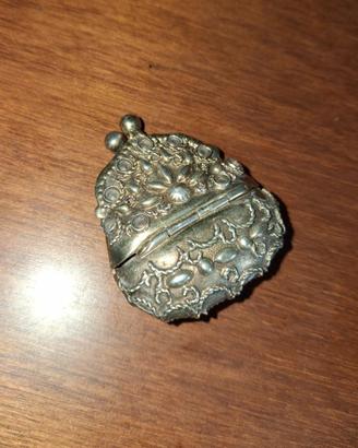 Portapillole   vintage   da collezione a forma di