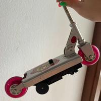 Monopattino Shelly/Kelly (Barbie) "Super Funny