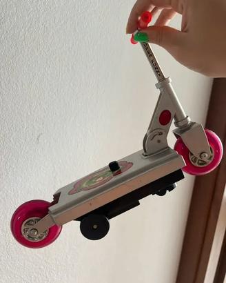 Monopattino Shelly/Kelly (Barbie) "Super Funny