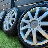 4 cerchi 17 AUDI ORIGINALI  con gomme michelin