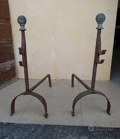 Alari antichi in ferro battuto