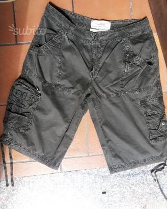 Pantaloni corti