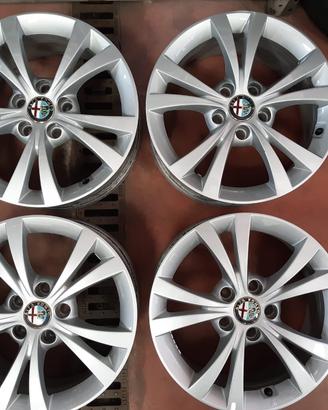Cerchi alfa romeo giulietta 16'