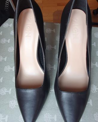 scarpe pelle nere  taglia 37