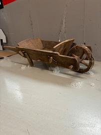 Cariola in legno d’epoca da collezionismo