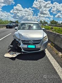 TIGUAN 2010 INCIDENTATA MARCIANTE
