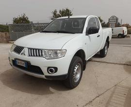 Mitsubishi L200 2.5 DI-D/136CV Club Cab Invite