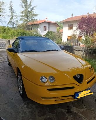 Alfa spider GTV 916 edizione limitata