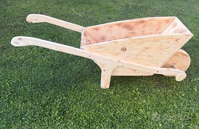 Carriola in legno fatta a mano (Pezzo artigianale)