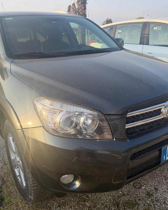 TOYOTA RAV 4 MY23 179,001km RAV4 2.2 D-4D 177 CV