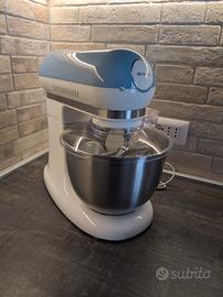 Impastatrice Ariete modello Vintage celeste. 