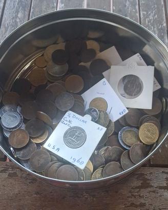 Scatola di monete della Nonna.