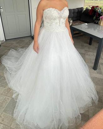 Abito da sposa NUOVO 850€