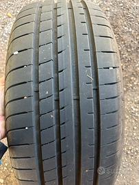 Gomme goodyear estive 215/45 R18