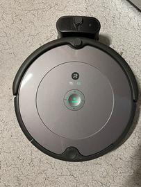 Robot aspirapolvere roomba 697