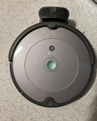 Robot aspirapolvere roomba 697