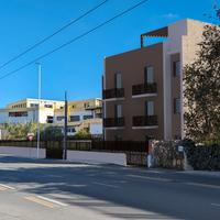 Bivano con Giardino e Posto Auto in Viale Marconi